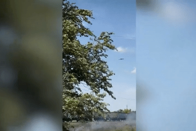 Khoảnh khắc lính Nga dùng súng trường bắn hạ UAV cỡ lớn của Ukraine