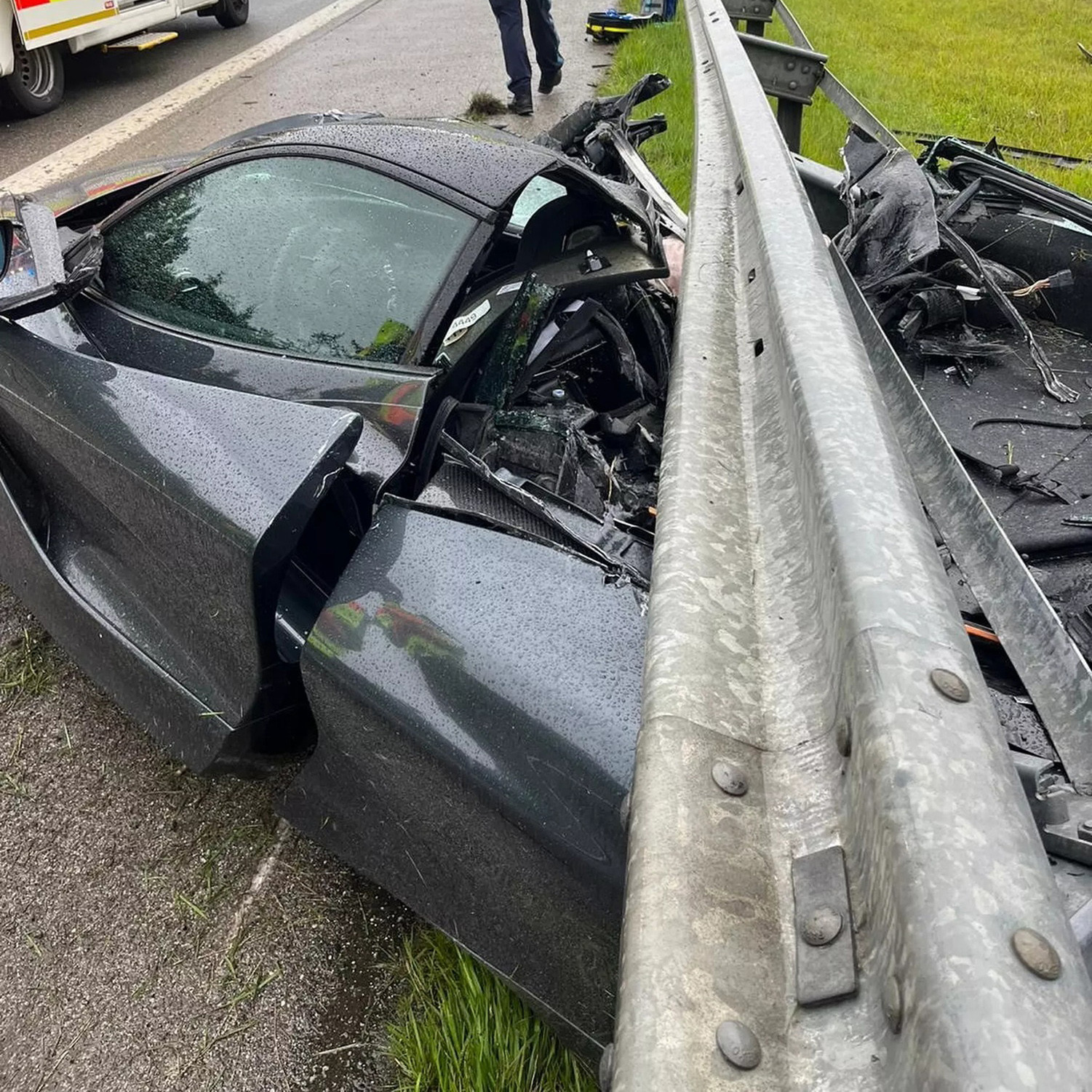 mclaren 720s 4.jpg