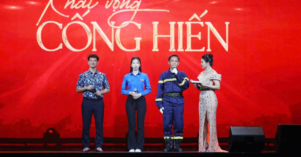 Thượng tá cảnh sát kể phút &amp;apos;cô đơn trong nỗi sợ&amp;apos; khi tìm thi thể dưới hang sâu