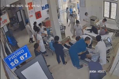 45 phút nghẹt thở cứu người đàn ông bất ngờ ngừng tim khi chờ khám bệnh