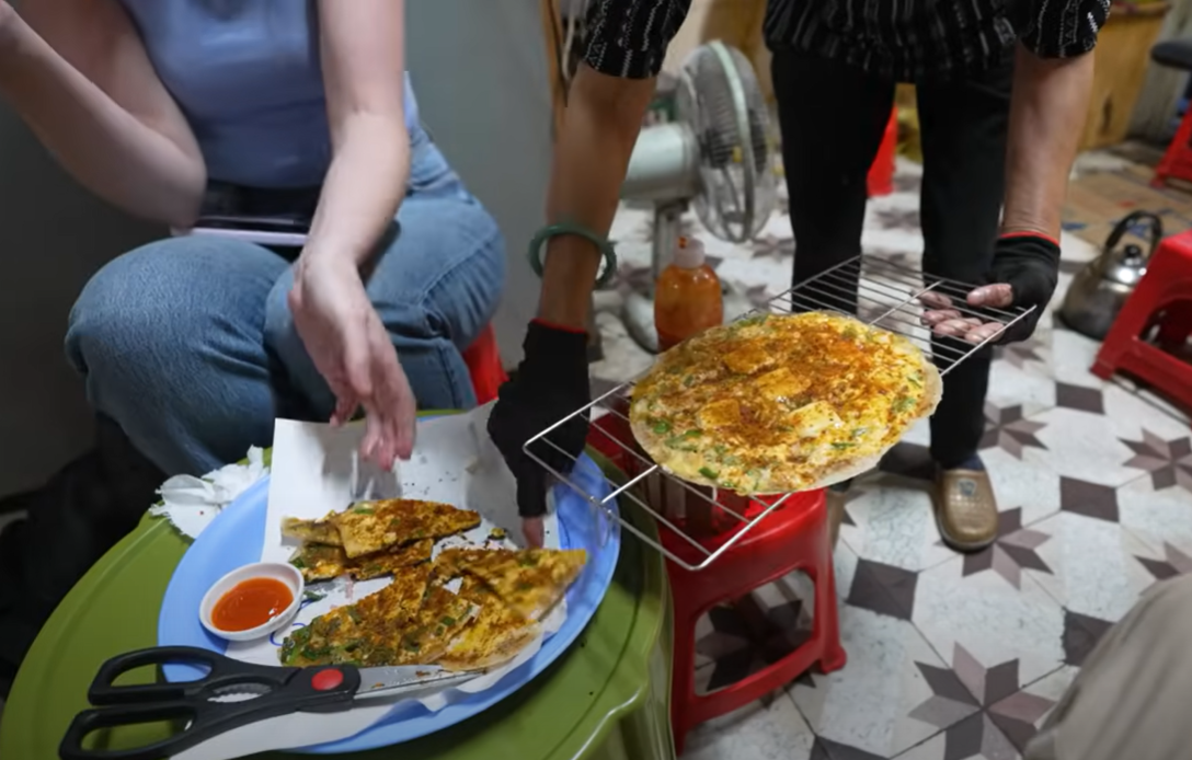 bánh tráng nướng Đà Lạt 3.png