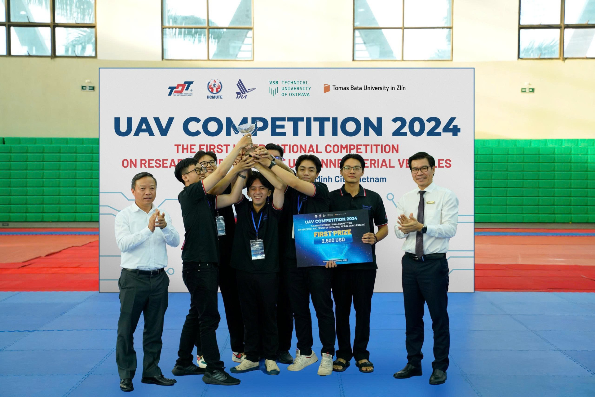 Đại học Tôn Đức Thắng 3.jpg