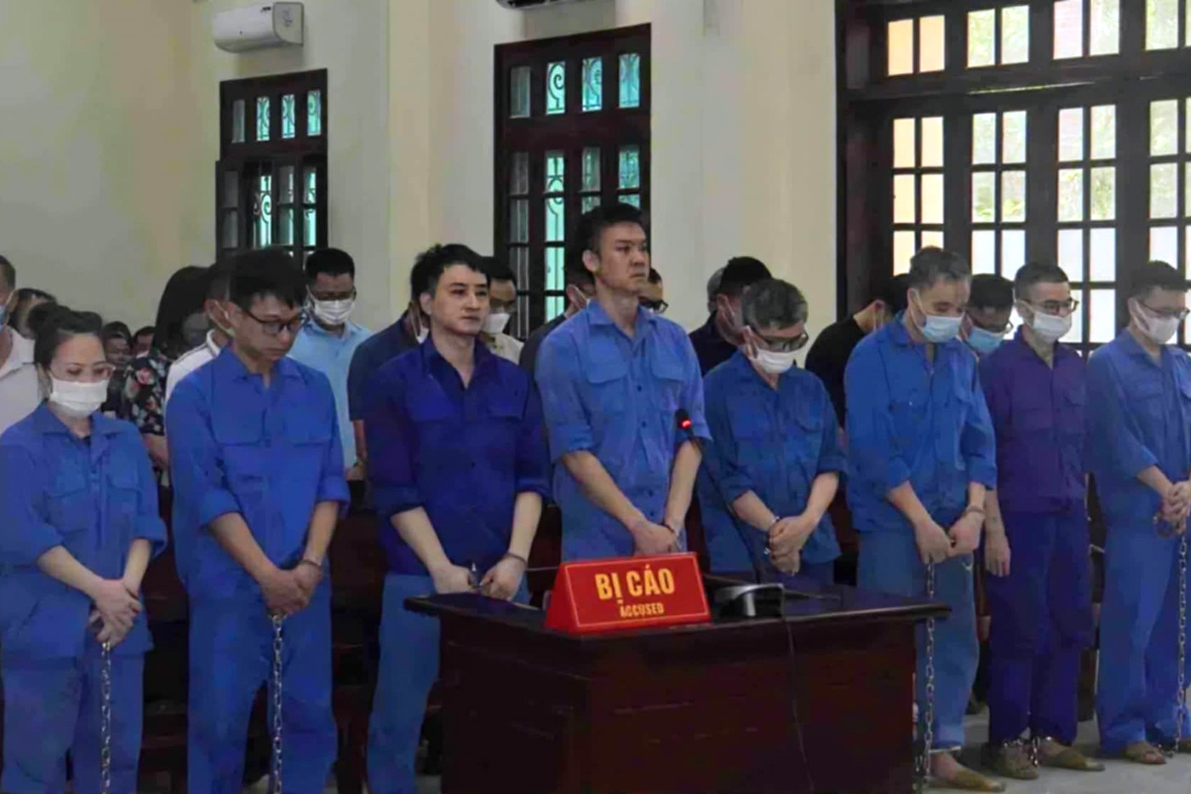 Nhận 8,1 tỷ hối lộ, 14 cựu cán bộ Hải quan Hải Phòng nói là 'tiền cảm ơn'