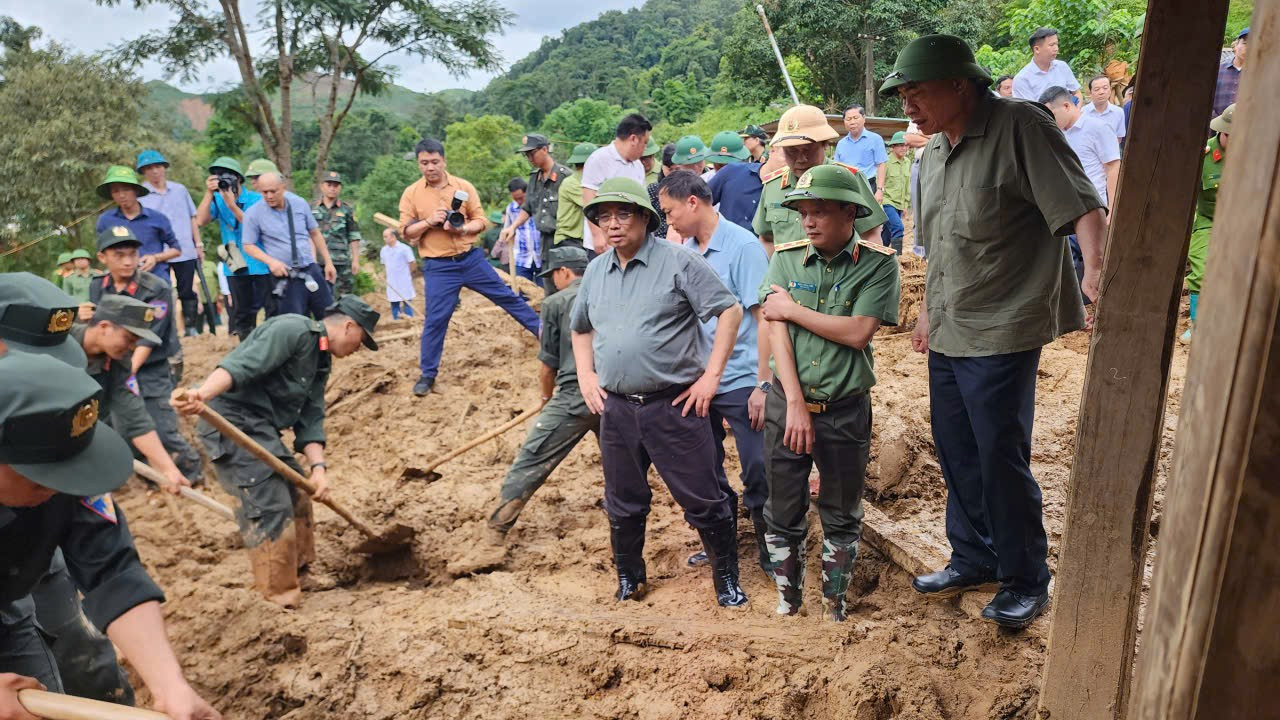 thu tuong tới điện biên 2 1250.jpeg