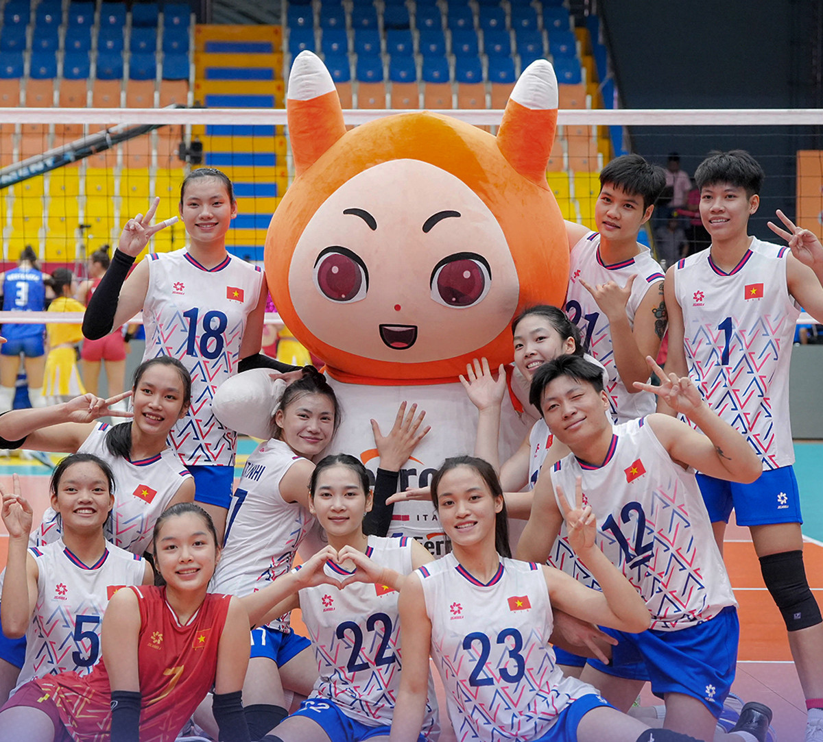 u21 bong chuyen.jpg