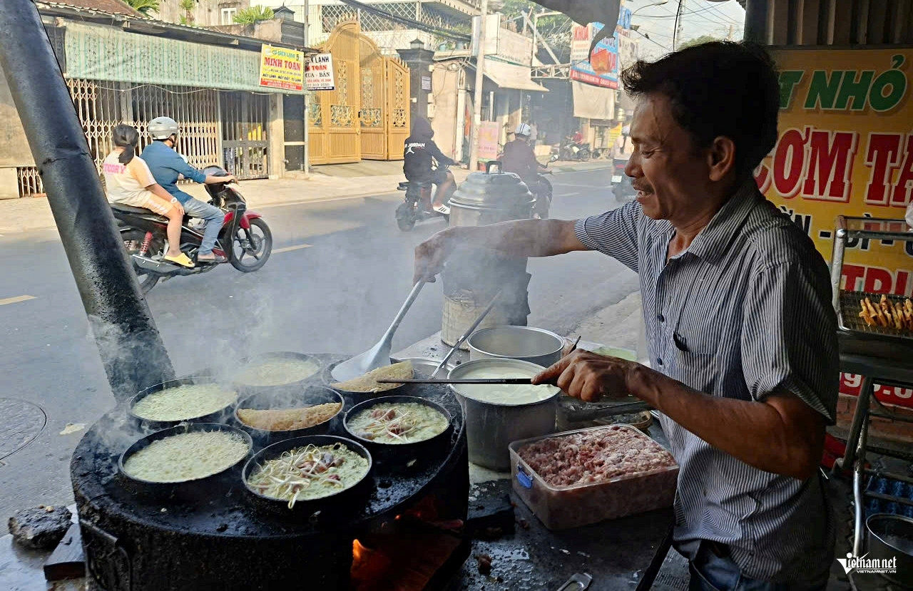 W-banh-xeo.jpg
