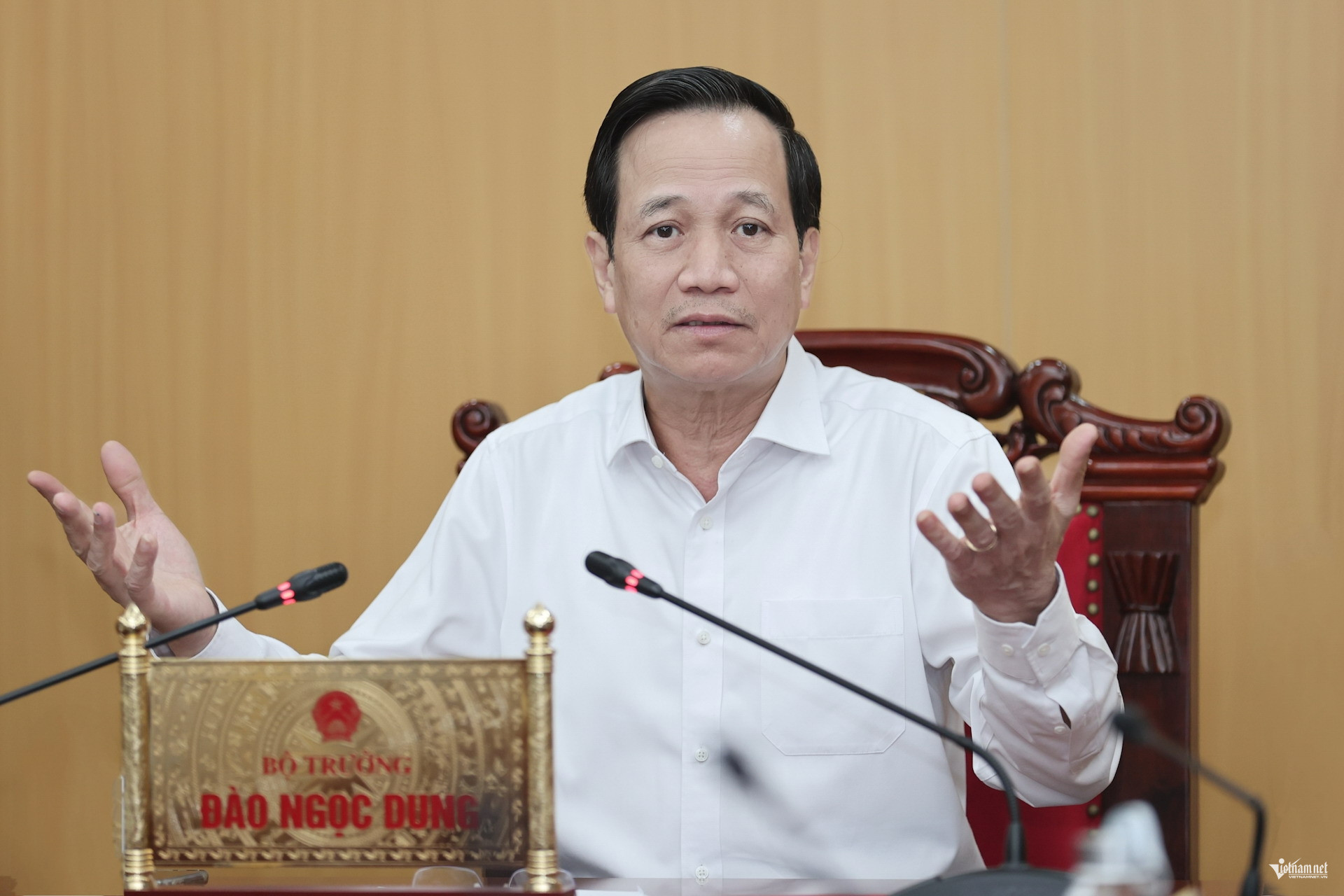 W-Bo truong Dao Ngoc Dung 3.jpg