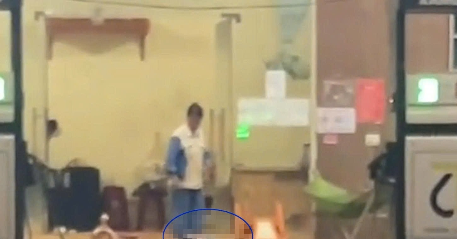 Xác minh bé trai 16 tháng tuổi bị ném xuống nền bê tông