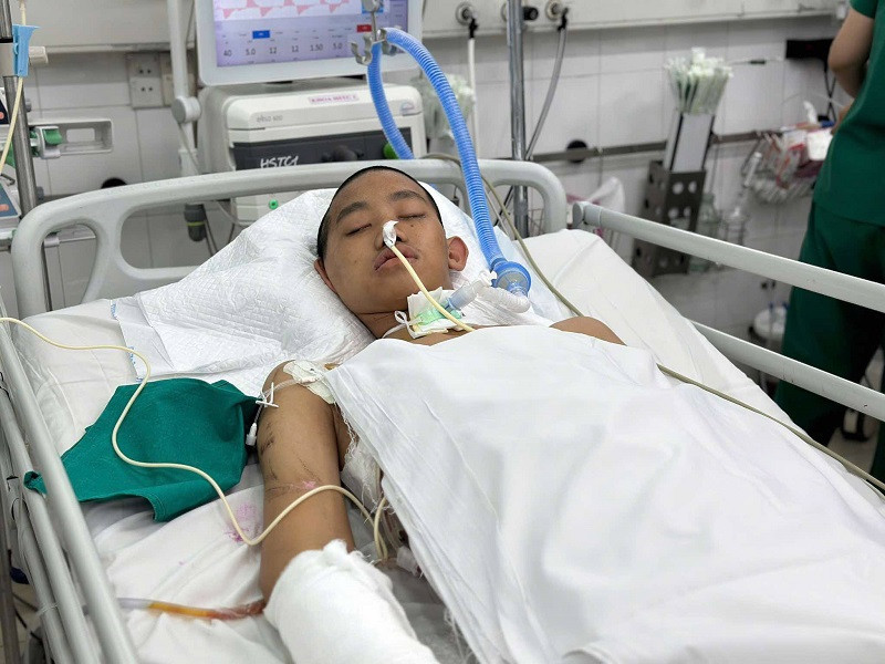 75678012 30b9 4d33 b703 41753431eae5 101649   Copy (2).jpg