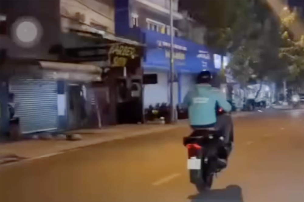 Bản tin chiều 7/8: Tịch thu xe SH của nam thanh niên biểu diễn ‘bốc đầu’ ở TPHCM