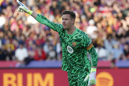 Barca tước băng đội trưởng Ter Stegen, nội bộ thêm lủng củng
