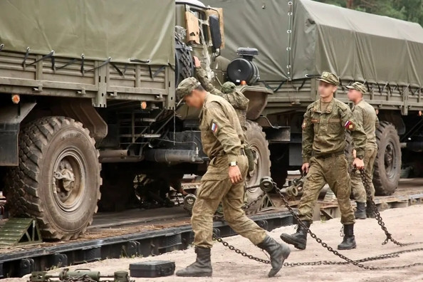 Binh sĩ, vũ khí Nga xuất hiện ở Belarus, chuẩn bị tập trận quy mô lớn