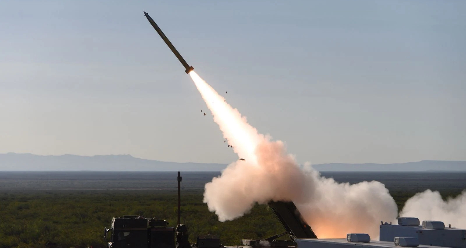 Công nghệ siêu tên lửa GMARS mới mạnh gấp đôi HIMARS thống trị chiến trường