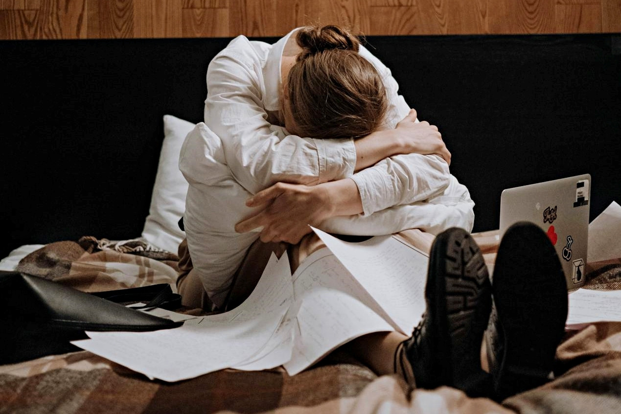 Phát hiện vợ ngoại tình, chồng lặng lẽ 'tung đòn thù' khiến cả nhà chết lặng