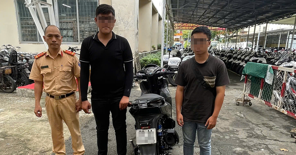 Tịch thu xe SH của nam thanh niên biểu diễn ‘bốc đầu’ ở TPHCM