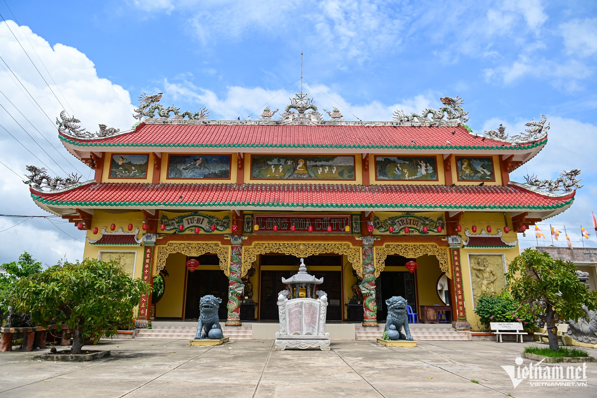 W-chùa quận 7 Nguyễn Huế 10.jpg