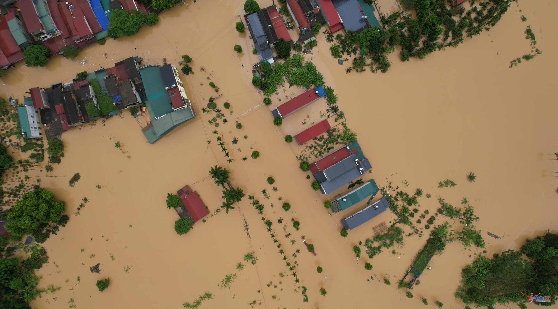 W-lu lut tuyen quang.jpg