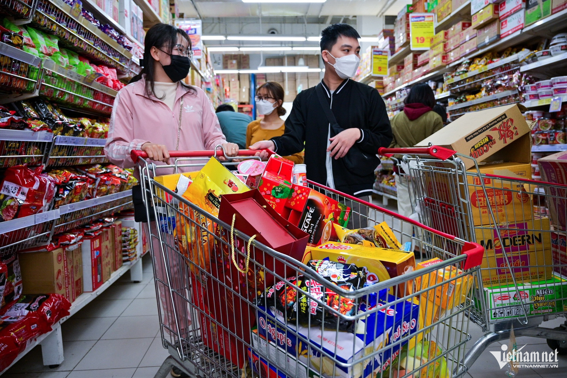 W-mua sam tieu dung thach thao (10).jpg