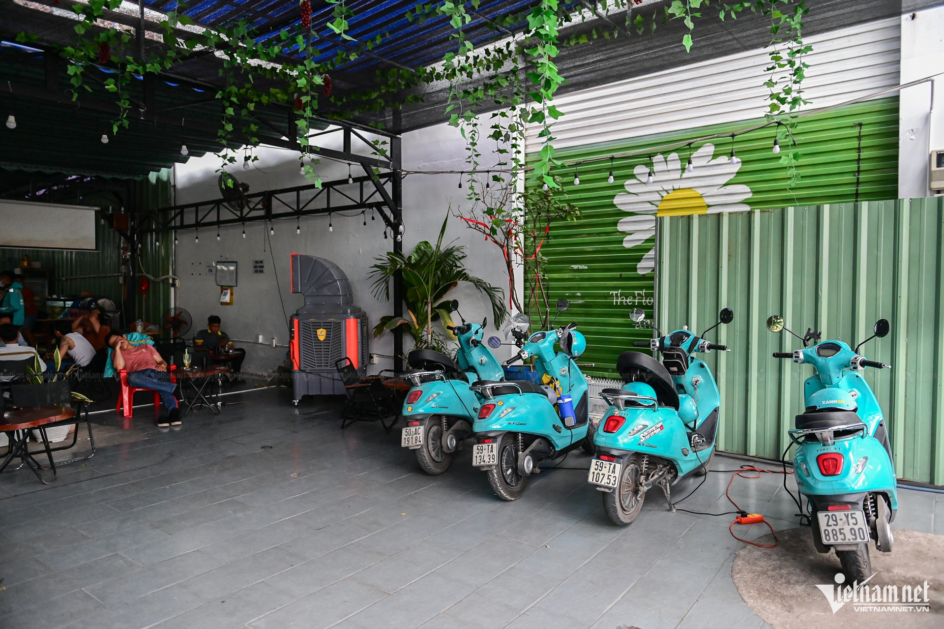 W-xe điện TPHCM Nguyễn Huế 21.jpg