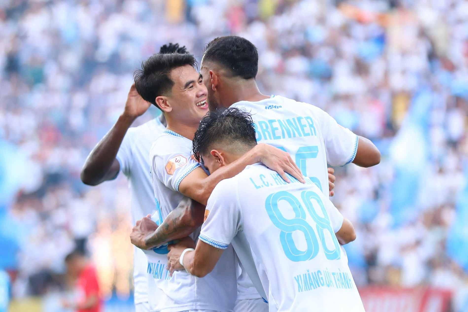 9,5 tỷ đồng cho 3 đội dẫn đầu V-League 2025/26