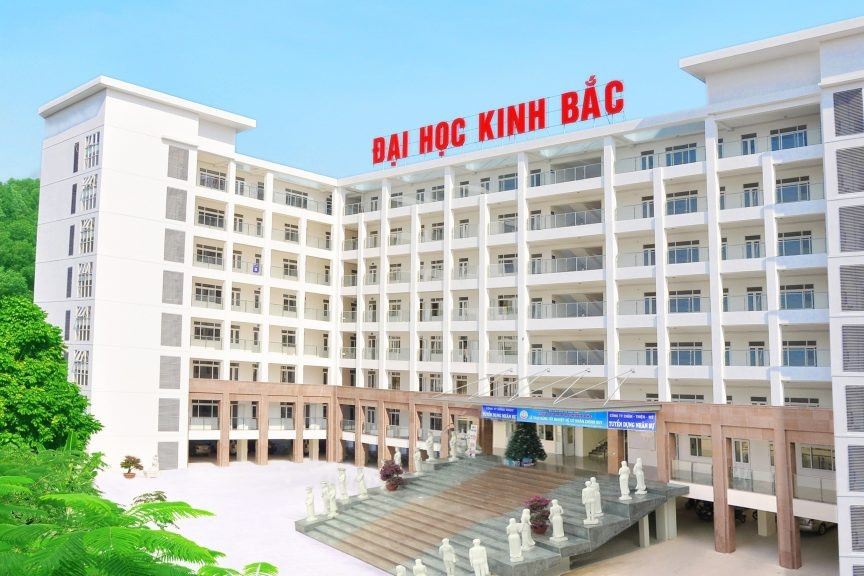 Đại học Kinh Bắc bị đình chỉ loạt ngành đào tạo, người trúng tuyển phải chuyển trường