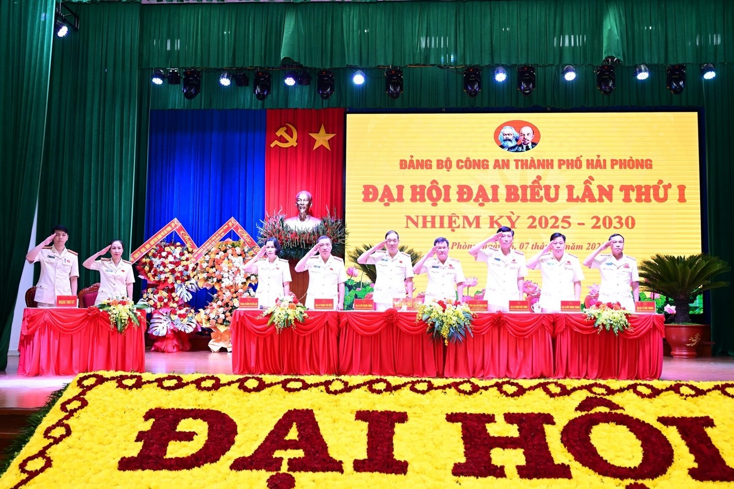 Đảng bộ CATP Hải Phòng đánh dấu khởi đầu cho một giai đoạn phát triển mới