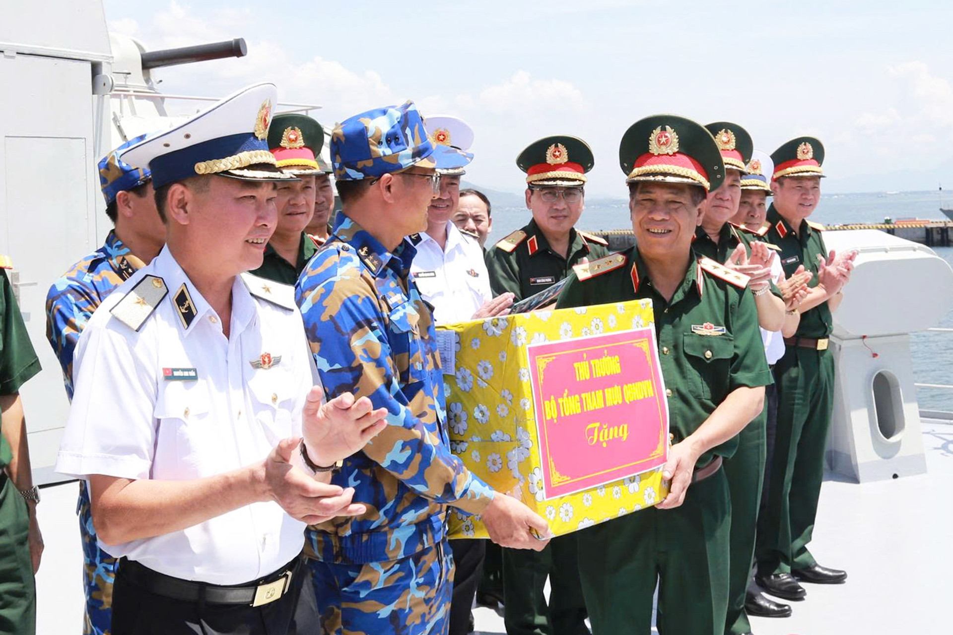 hai quan 4.jpg