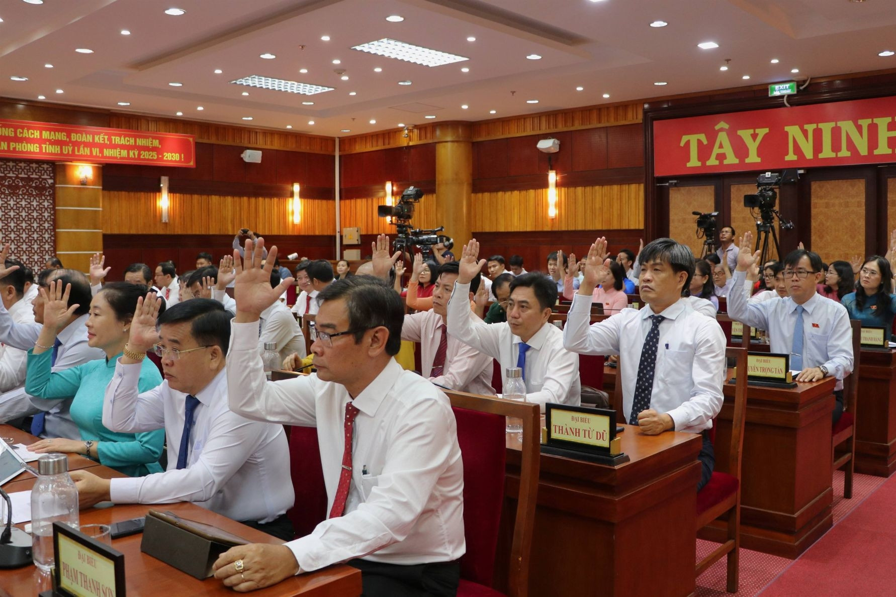 HĐND tỉnh Tây Ninh thông qua 14 nghị quyết quan trọng