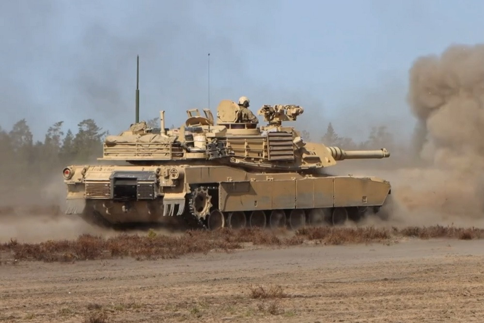 Mỹ bắt quân nhân tuồn bí mật quân sự về xe tăng M1 Abrams cho Nga