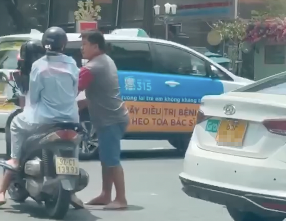 tai xe taxi 1.png