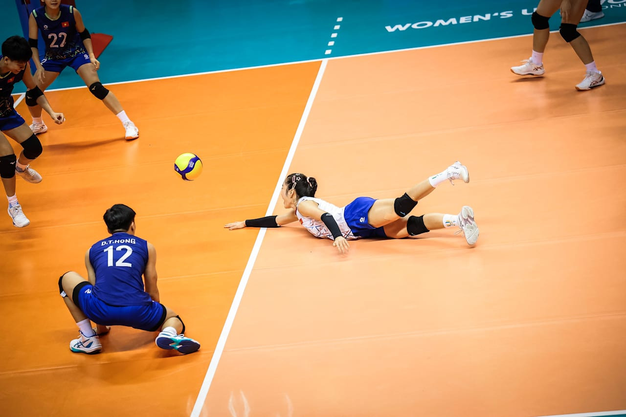 u21 bong chuyen viet nam Serbia 4.jpg