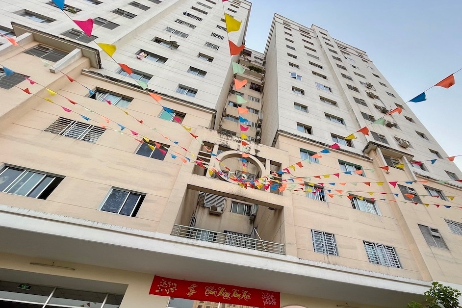 Vừa mua xong căn hộ cũ ở TPHCM, người phụ nữ giật mình khi thấy giá rao bán mới