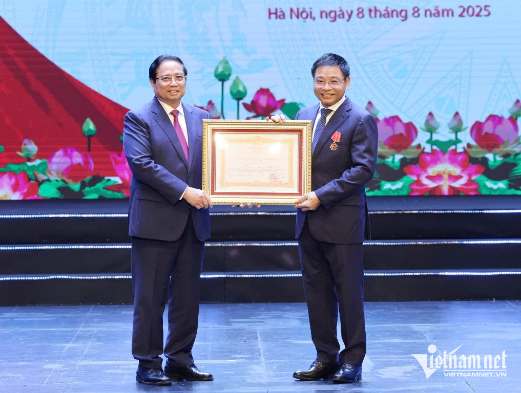W-tai chinh 3.jpg