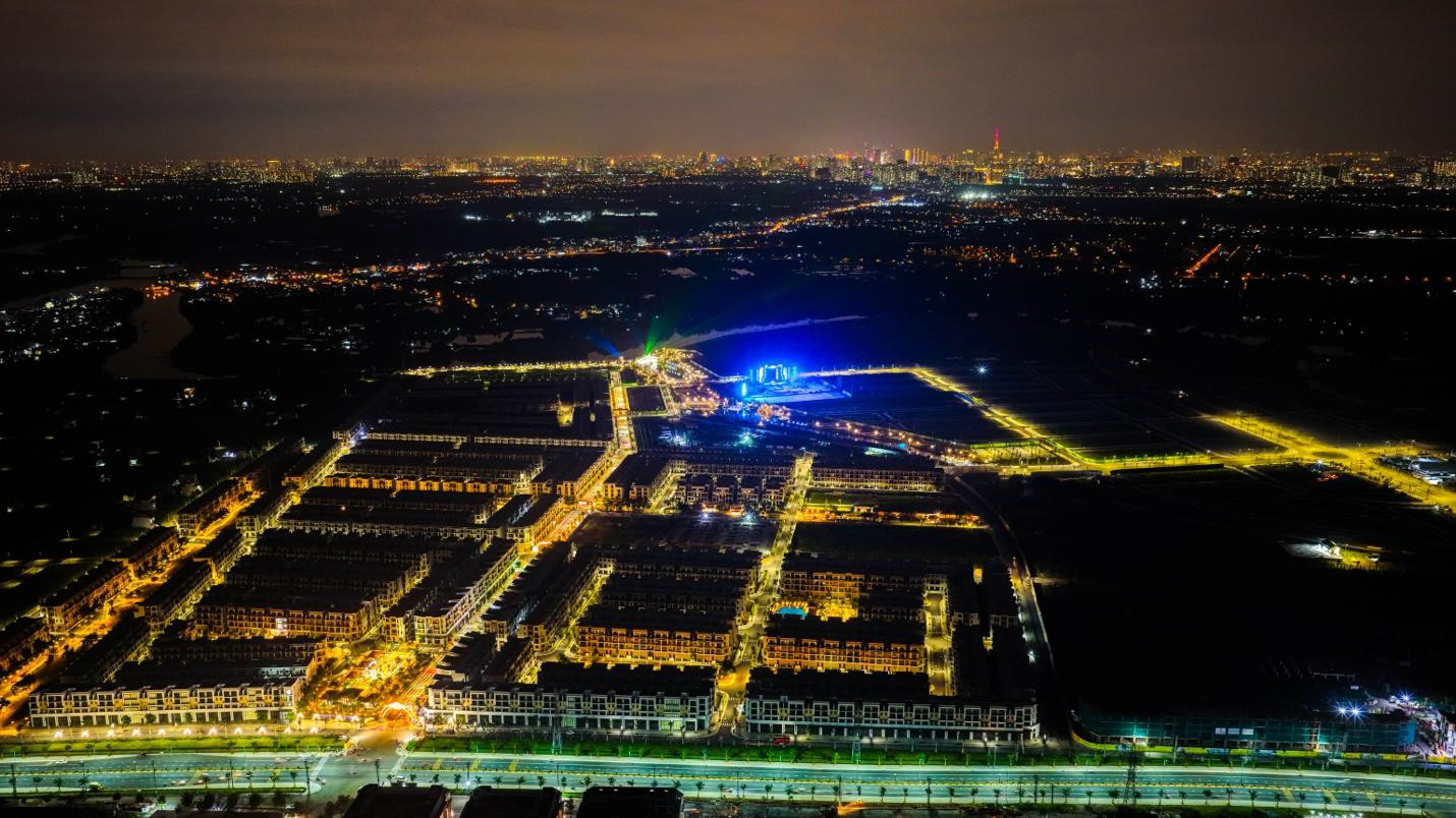 2 T&T City Millennia).jpg