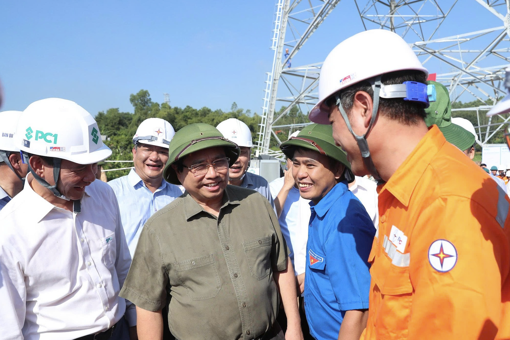 Thủ tướng yêu cầu ngày 19/8 làm xong đường dây 500kV Lào Cai - Vĩnh Yên