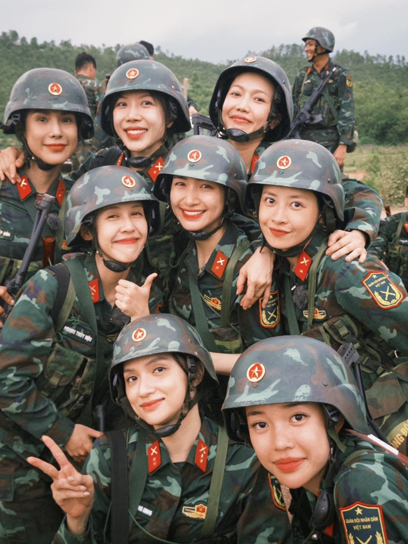hoa minzy.jpg