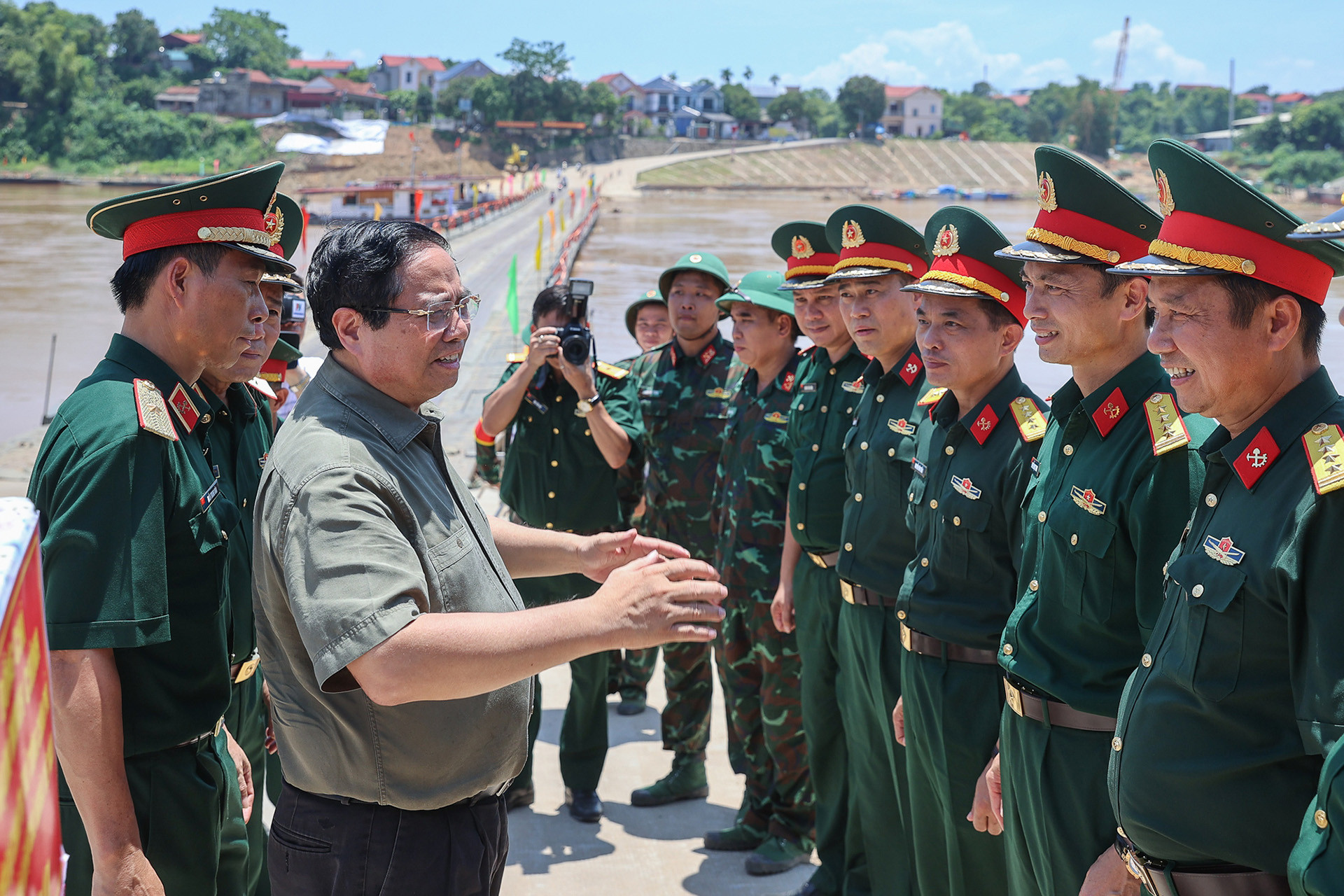 img8934 17547210186881089849629.jpg