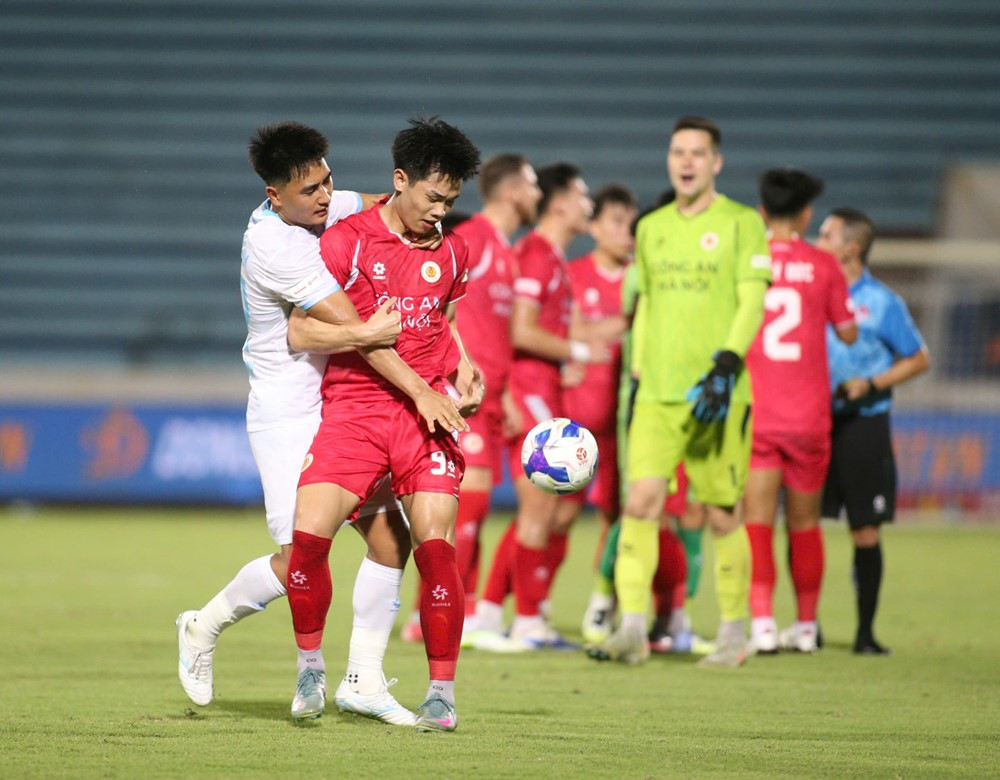 Nam Dinh vs CAHN 5.jpg