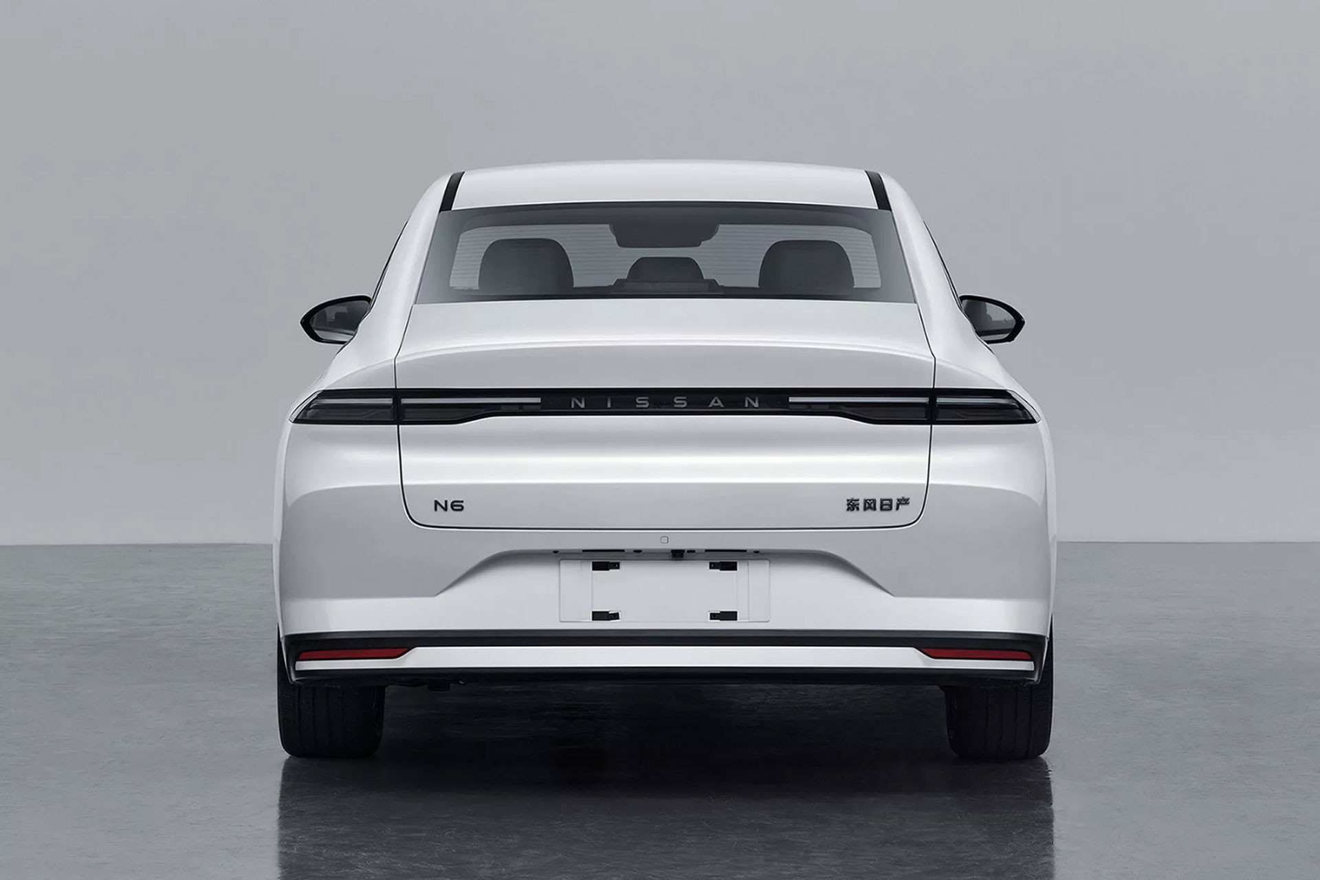 Nissan N6 PHEV China 4 2048x1434.jpg