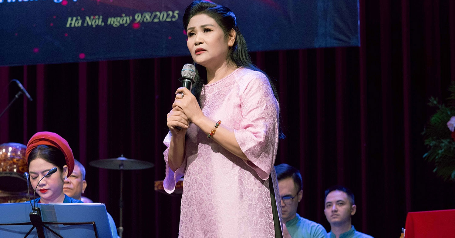 NSND Thanh Ngoan nghẹn ngào khi nhắc tới Nhà giáo Nhân dân, nhạc sĩ Hoàng Kiều