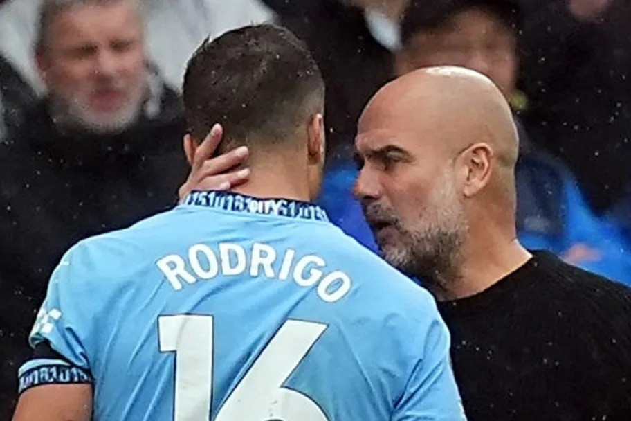Pep và Man City choáng váng, Rodri dính chấn thương mới