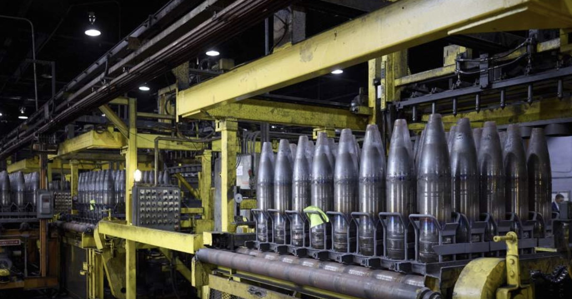 Rò rỉ tin Lầu Năm Góc cân nhắc chuyển vũ khí từ Ukraine về Mỹ