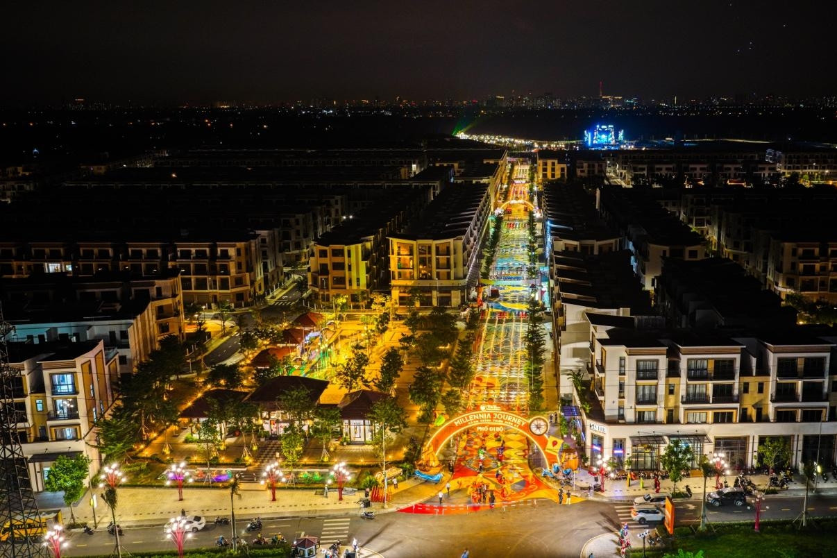 Sân khấu ‘siêu khủng’ và 2 công trình kỷ lục tại đại nhạc hội T&T City Millennia