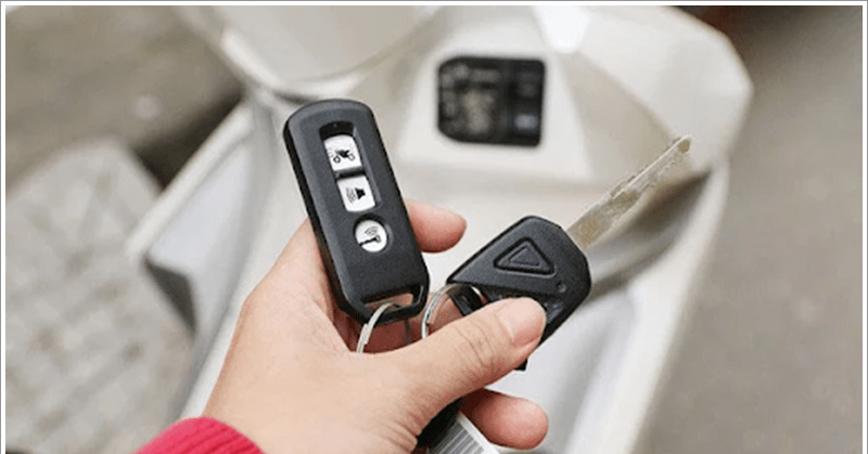 Trớ trêu: Bạn mượn xe rồi đem cầm, chủ xe có đòi lại được không?