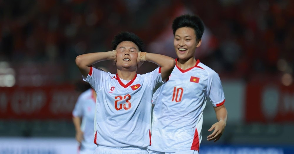 Tuyển nữ Việt Nam thắng 7-0, chờ quyết đấu Thái...