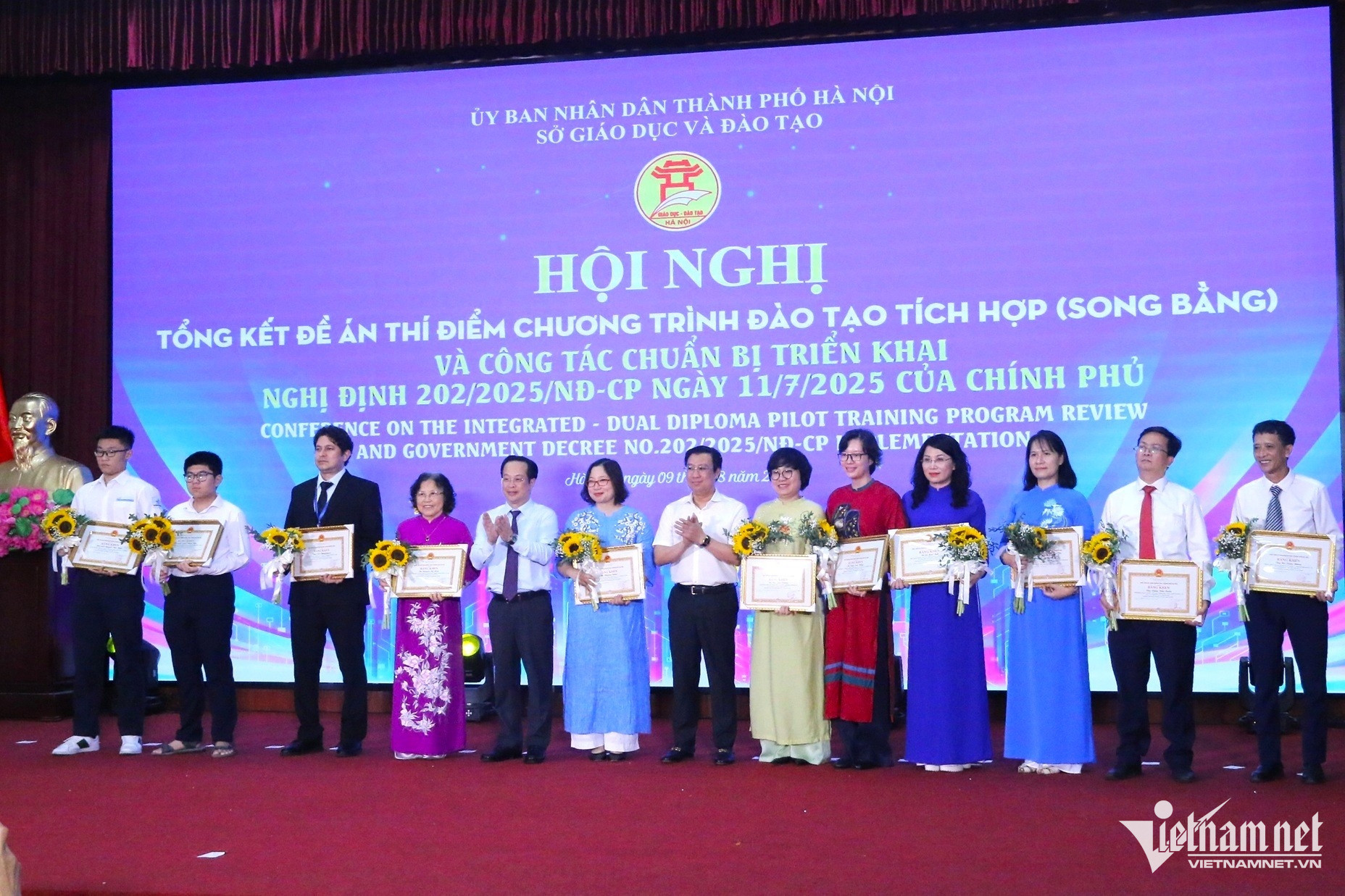 W-song bằng 2.JPG.jpg