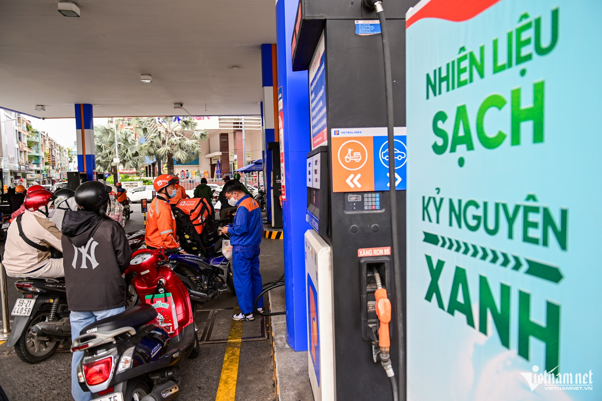 W-xăng dầu Nguyễn Huế 31.jpg