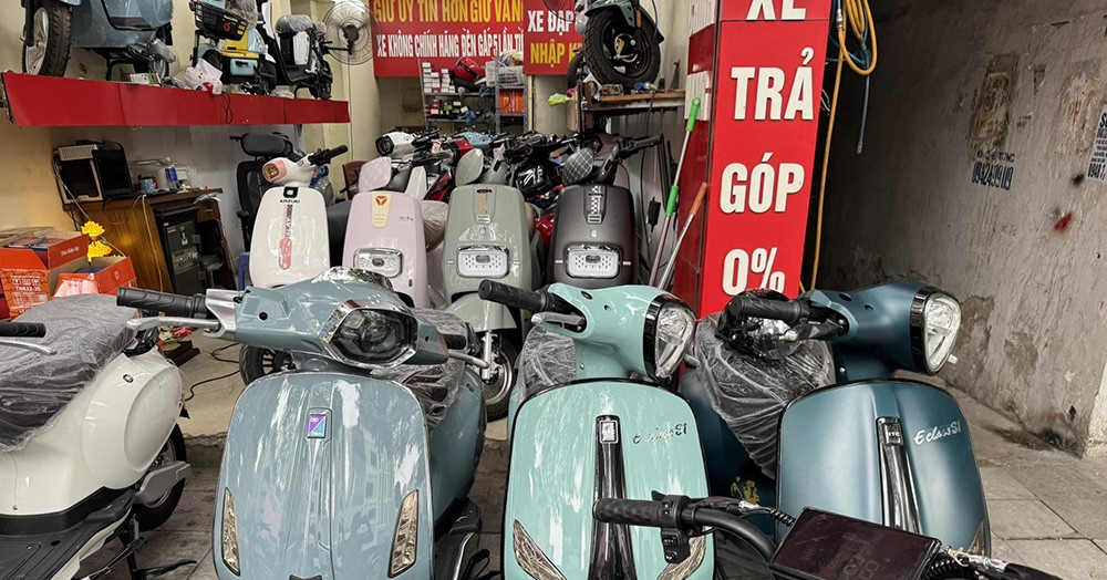 Xe máy điện "lên ngôi", nỗi lo hàng trôi nổi len lỏi thị trường