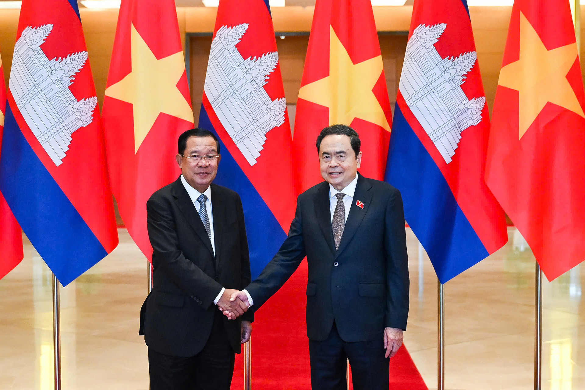 010920250415 z6966772710167_319b2c2a2adfd3867e8687ae040e200f.jpg