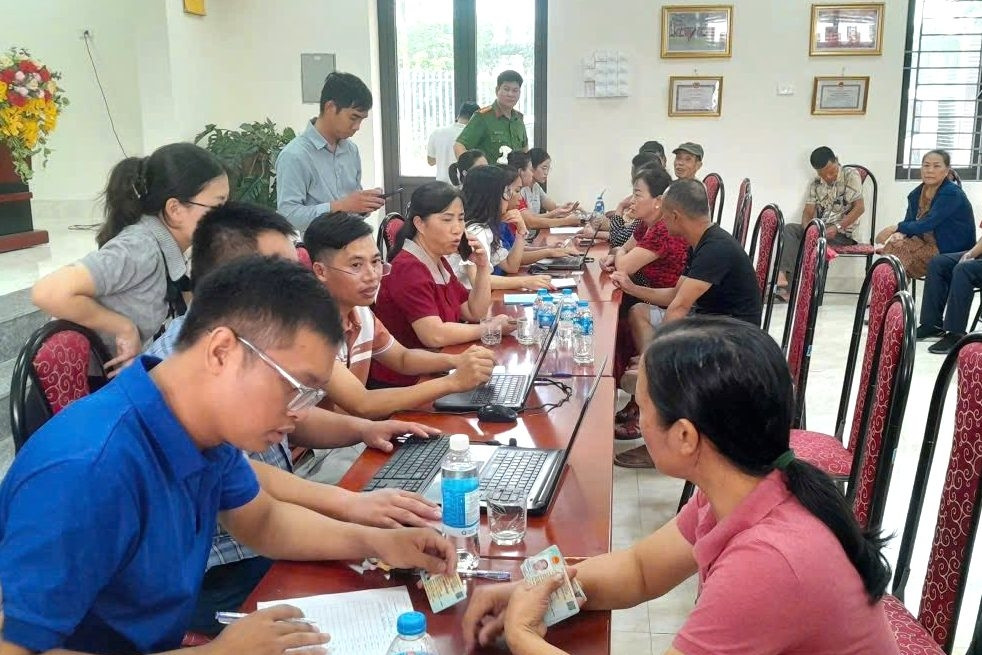Kho bạc Nhà nước cập nhật số tiền các xã, phường rút để tặng quà 2/9 đến 11h trưa nay